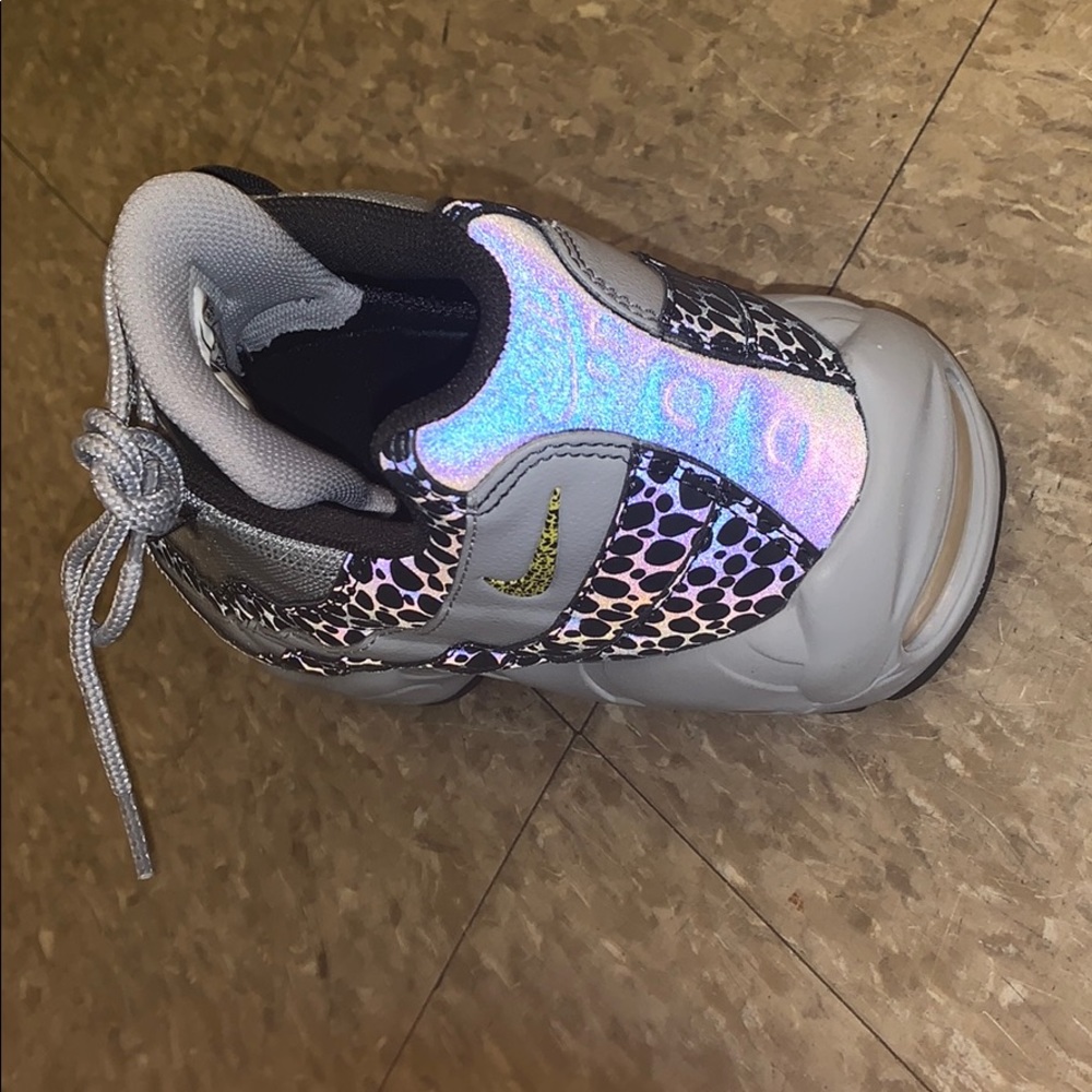 shoes - Picture 3 of 3
